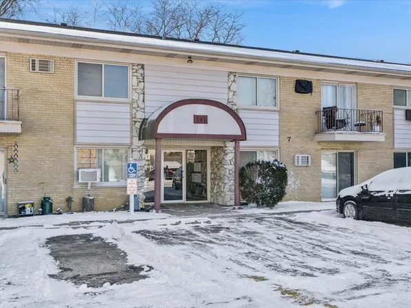 501 Carlysle Dr APT 7, Clarendon Hills, IL 60514