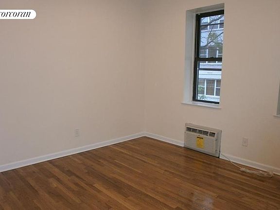 4th image of 152 E 35th St APT 2E