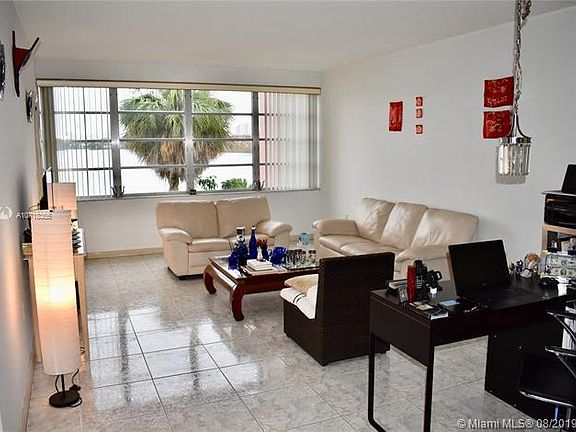 2nd image of 18555 NE 14th Ave APT 612