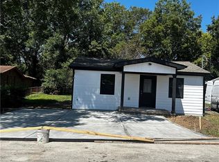 987 Cooley Dr, Gainesville, GA 30501