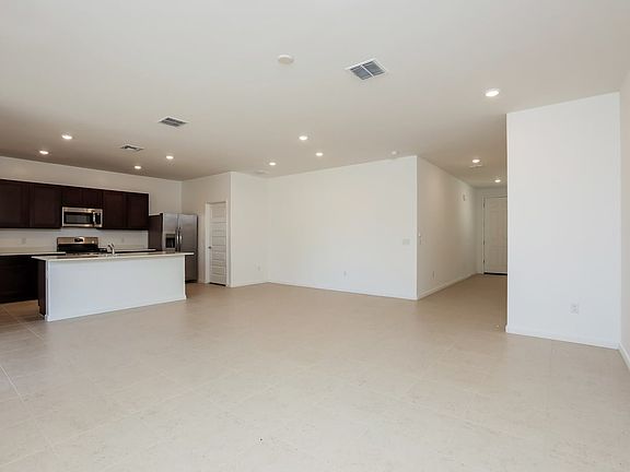 5th image of 7062 W Indian Clover Way