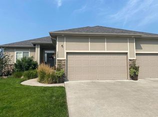 7264 Rachel Rd, Lincoln, NE 68516