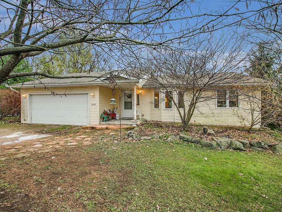 1st image of W5205 Wandawega Dr