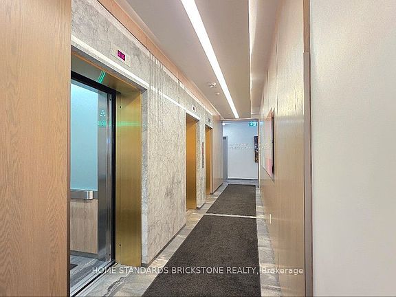 3rd image of 20 Thomas Riley Rd #606