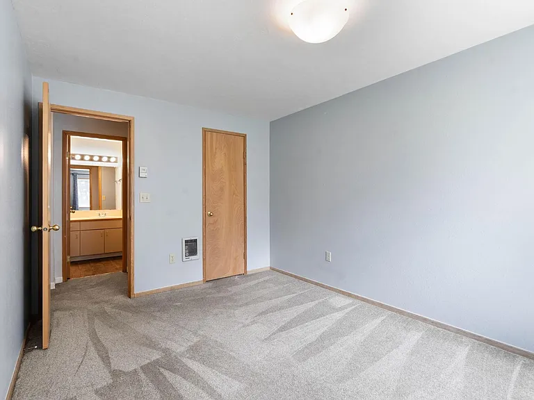3433 McNary Pkwy #302 — Photo 16
