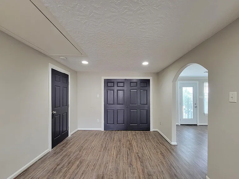 3416 Europa St — Photo 2