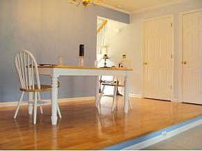 1st image of 28 Oak Leaf Cir