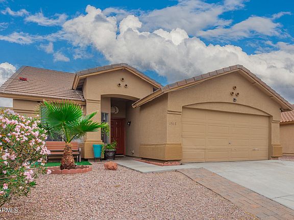 4th image of 1517 E SUNLAND Avenue