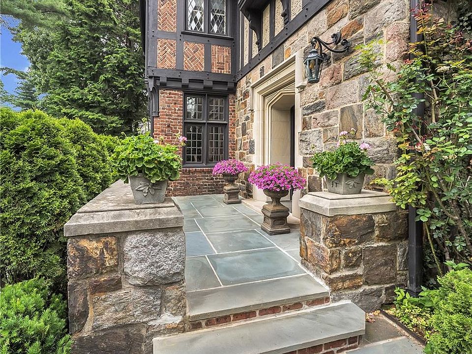 9 Hilltop Rd, Bronxville, NY 10708 | Zillow