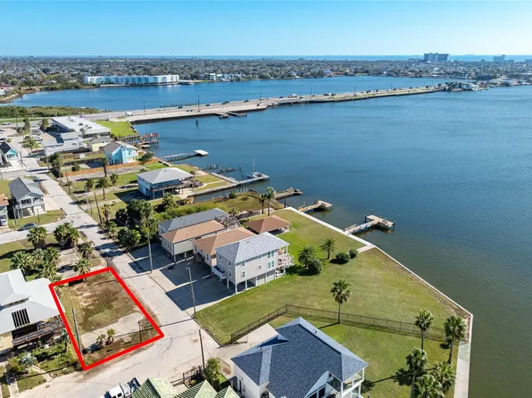 1120 64th St, Galveston, TX 77551