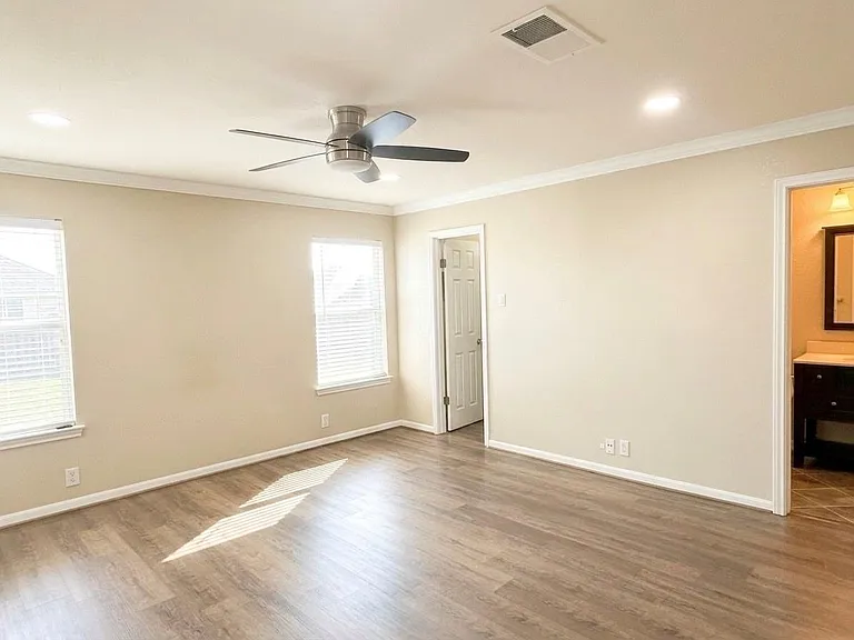2442 Bering Dr #2442 — Photo 8