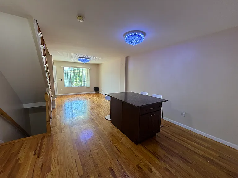 341 Hunter Ave — Photo 4
