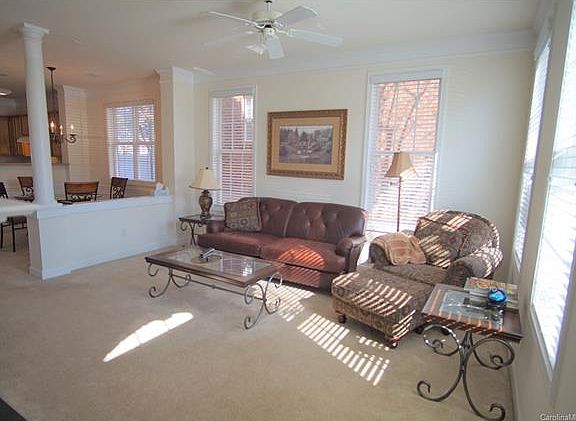 3rd image of 188 Welton Way #88