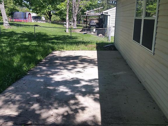 4th image of 6703 Pin Oak Dr