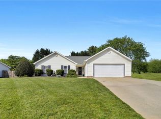 109 Stapleton Way, High Point, NC 27265