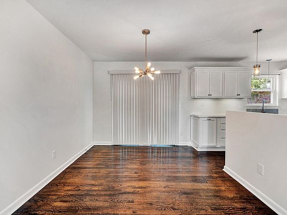 4th image of 2816 Byron Dr