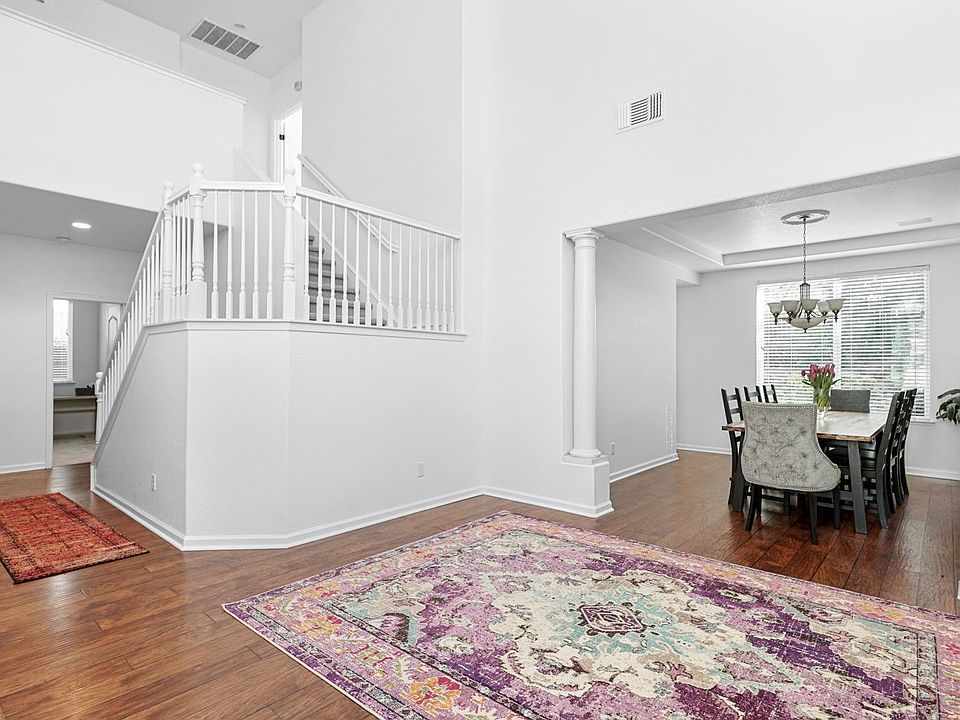 1st image of 107 Cattail Ct
