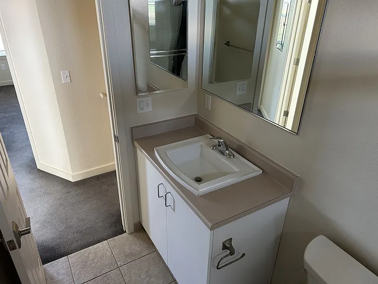 445 Southwest Blvd #10 — Photo 22