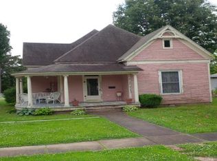 511 W 3rd St, Rector, AR 72461
