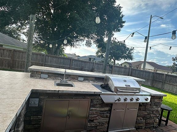3rd image of 5719 SWEETHEART COURT