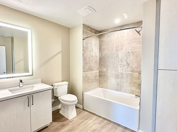 4th image of 355 N Cleveland St #315
