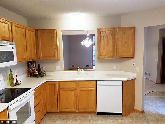 4th image of 7466 Hinton Park Ave S