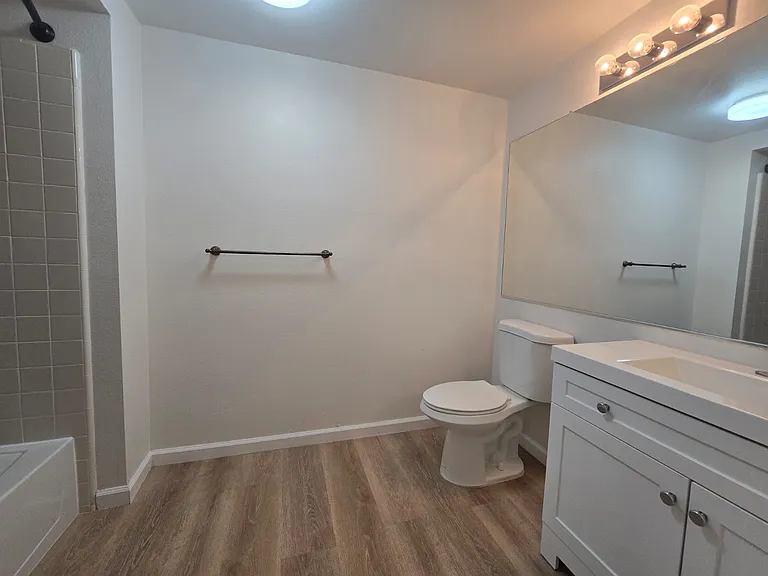 325 Swallowtail Ct — Photo 9