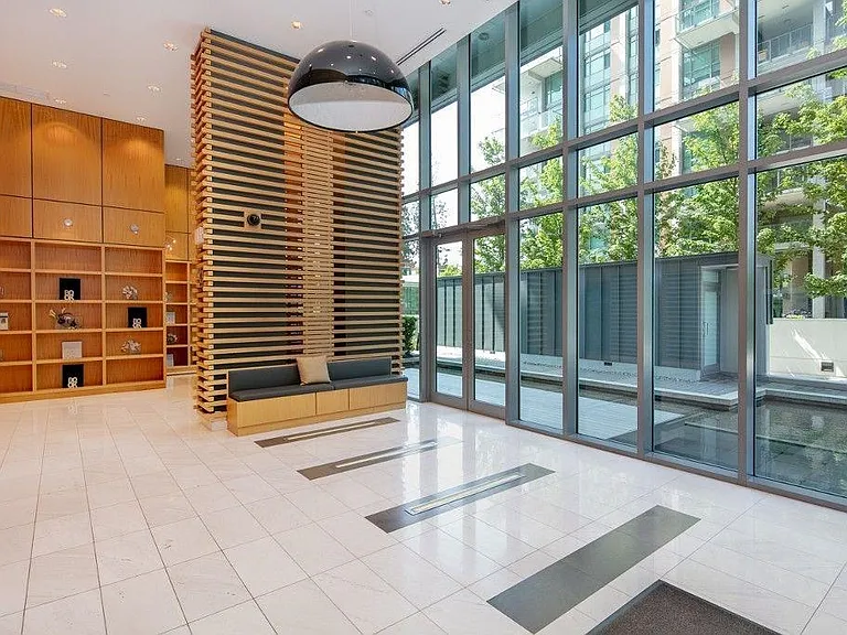 5728 Berton Ave #301 — Photo 2