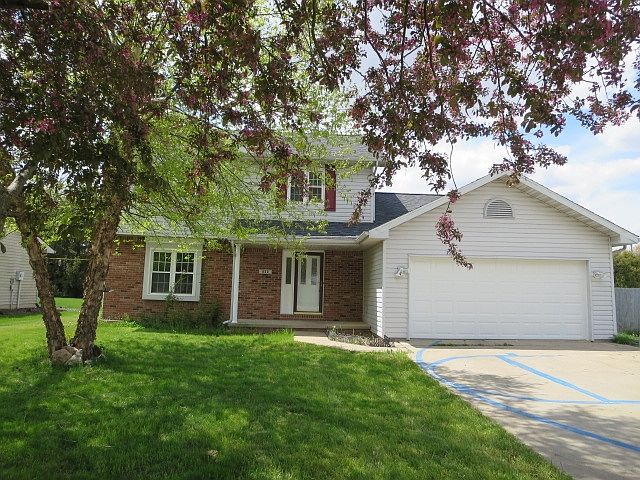 1st image of 852 Sunrise Dr