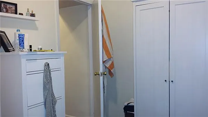 Rented by New York Residence | media 27