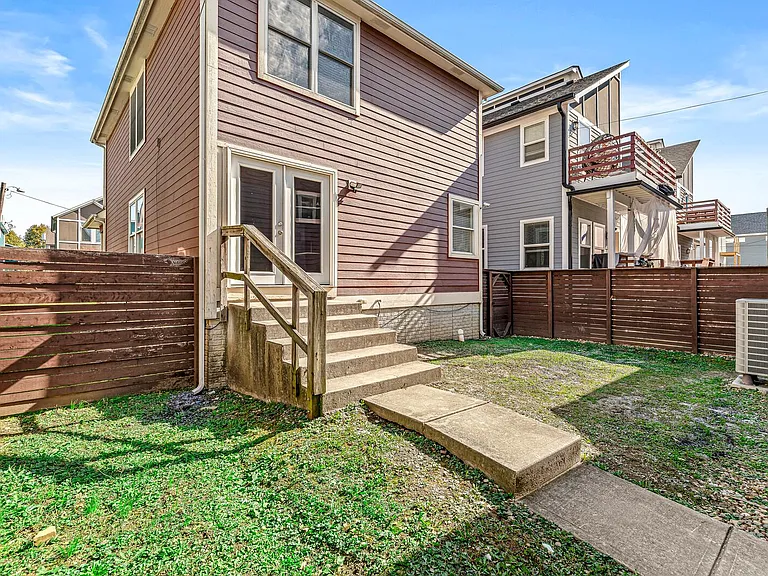 2046 Ruckle St — Photo 37