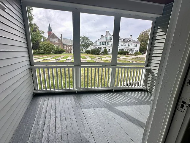 Private screened porch