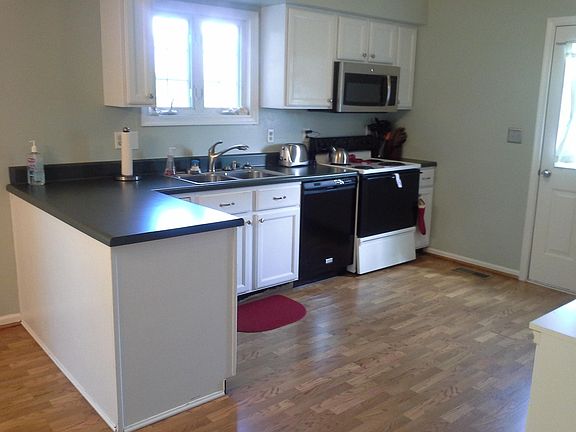 5th image of 314 Hillside Dr
