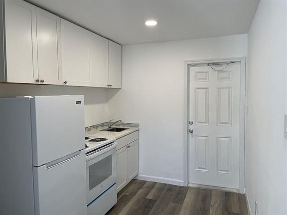 3rd image of 2135 NW 7th St #3