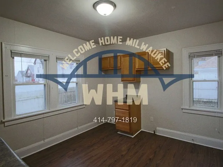 221 W Ring St — Photo 9