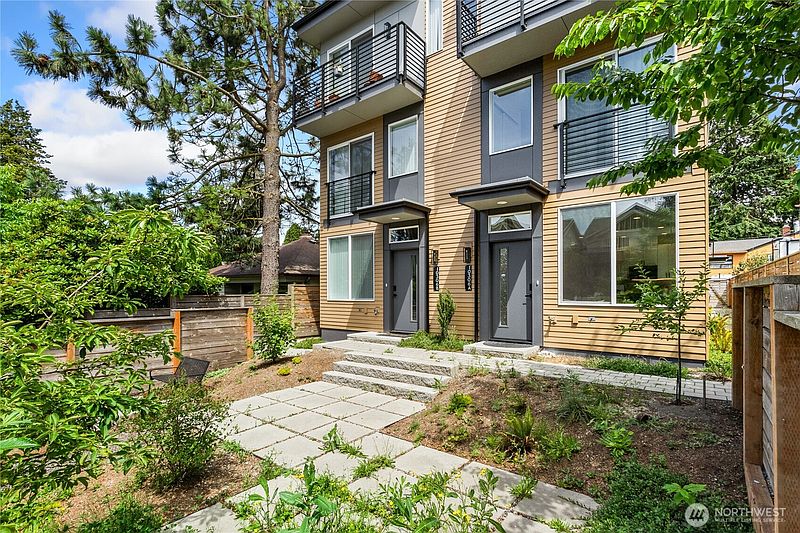 3rd image of 10306 Midvale Avenue N #A