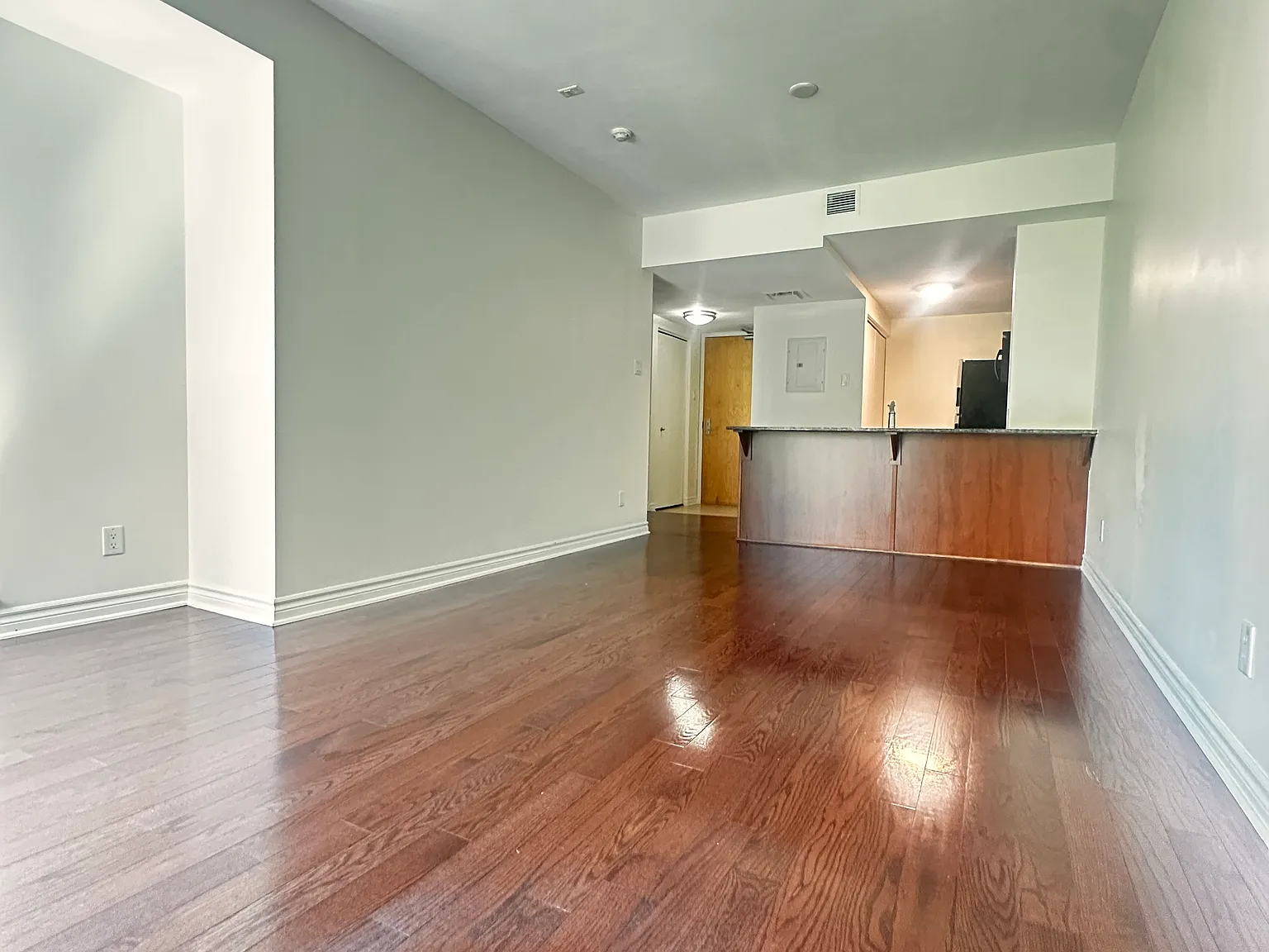 250 Lett Street — Photo 2