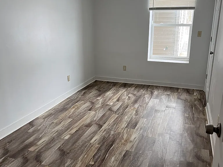 5520 Summit Ave #2 — Photo 4
