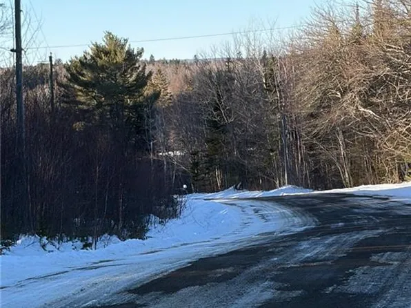 5 Reardon Rd, Saint Patrick, NB E5A 0B6