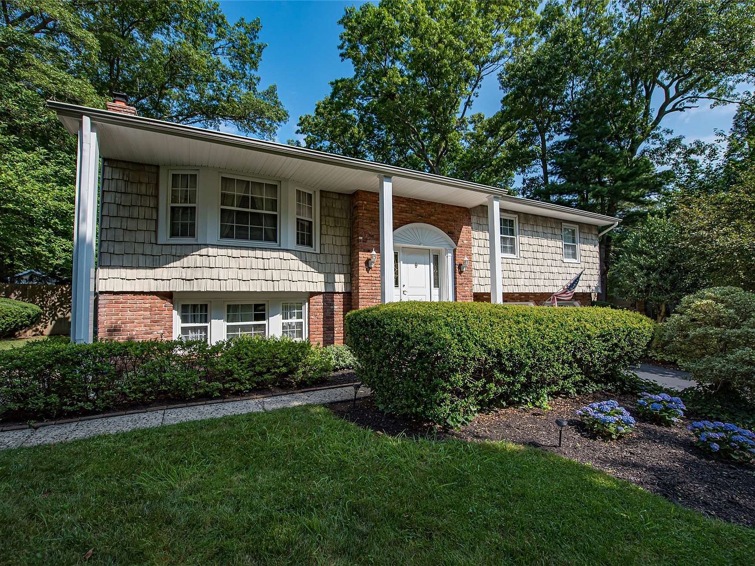 86 Drive, Commack, NY 11725 Zillow