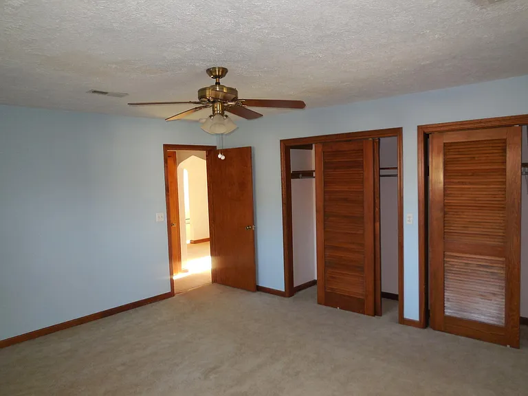 1423 Old Ford Rd — Photo 10