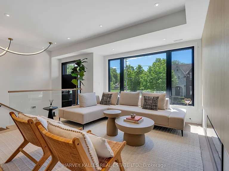 172 Cameron Ave — Photo 3