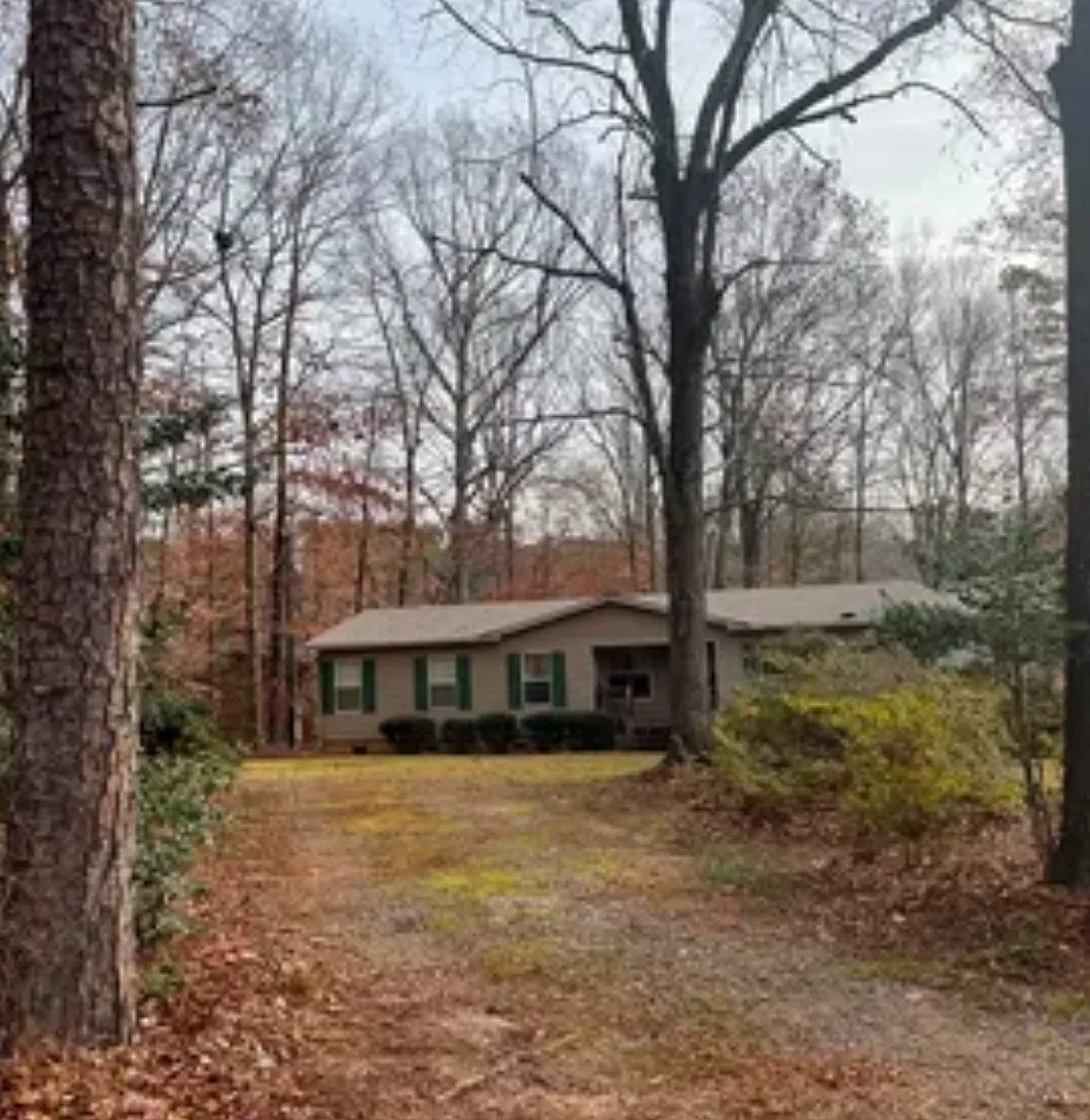 3 bed, 1600 sqft, $2,000 — Photo 1