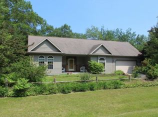 6908 Lakewood Dr, Oscoda, MI 48750