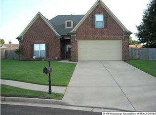 1609 Hernando Pointe Cv S, Hernando, MS 38632