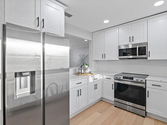 5th image of 3653A 68th St N