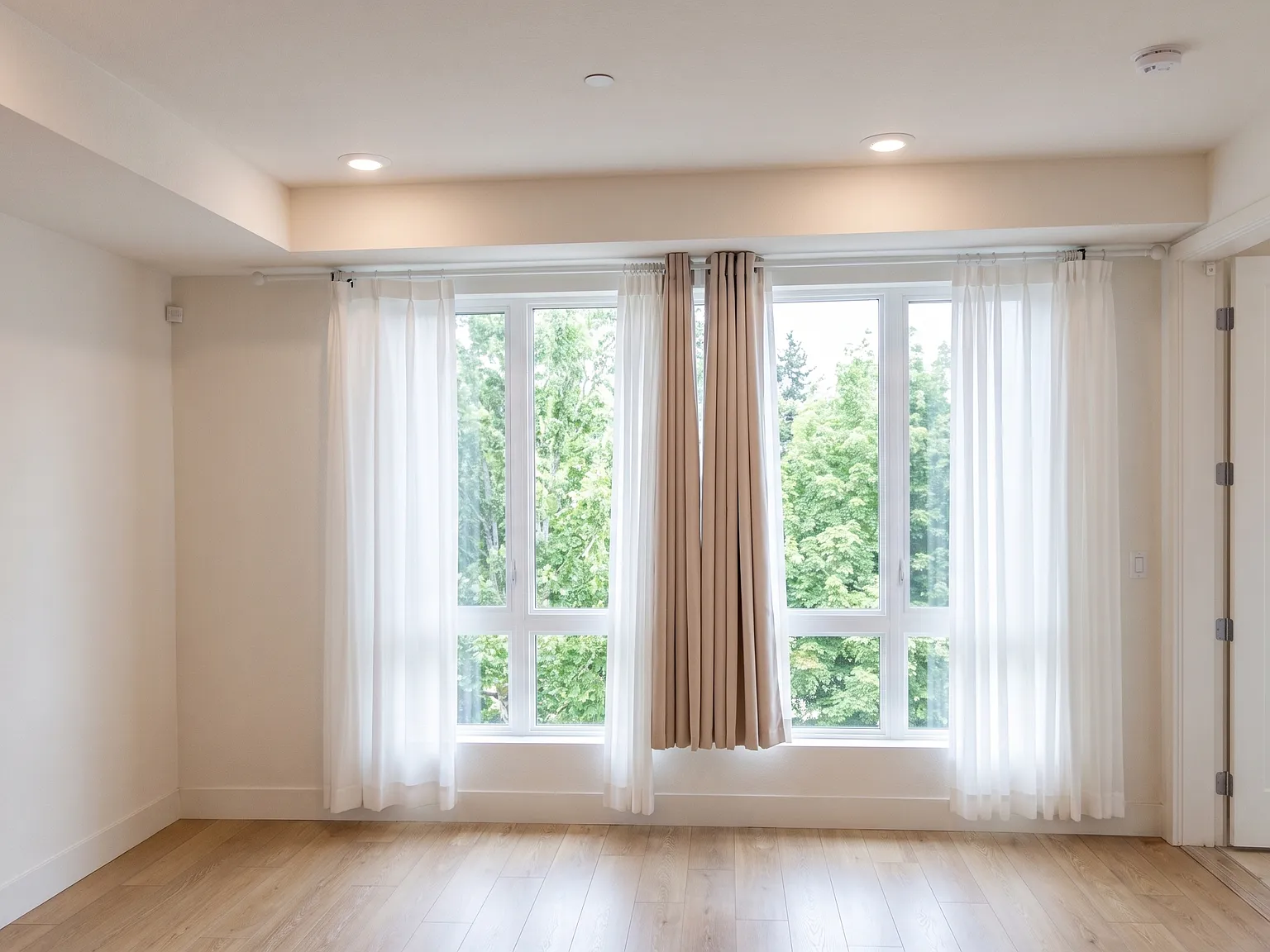 1 bed, 770 sqft, $3,500 — Photo 3