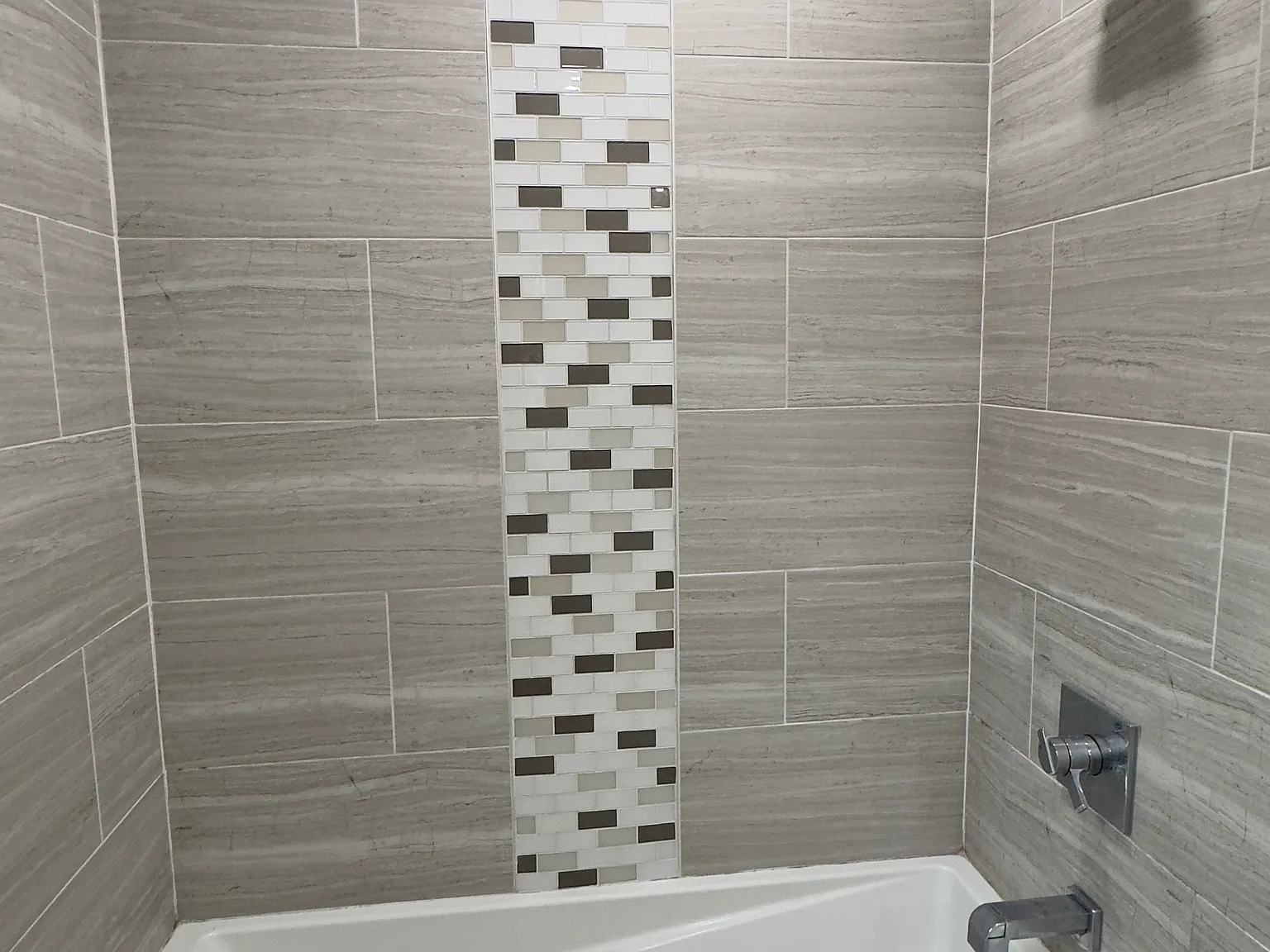 3 bed, 1200 sqft, $2,800 — Photo 3