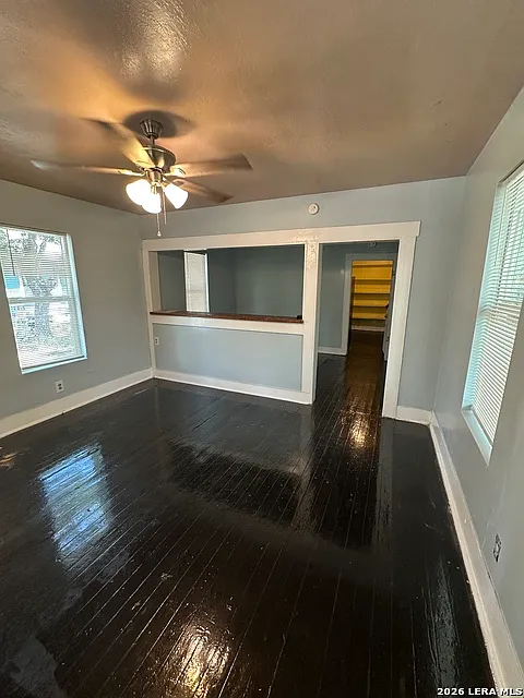1 bed, 1.0 bath, 700 sqft, $1,100 — Photo 3