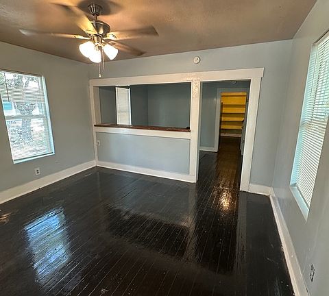 3rd image of 307 E Lambert St #A